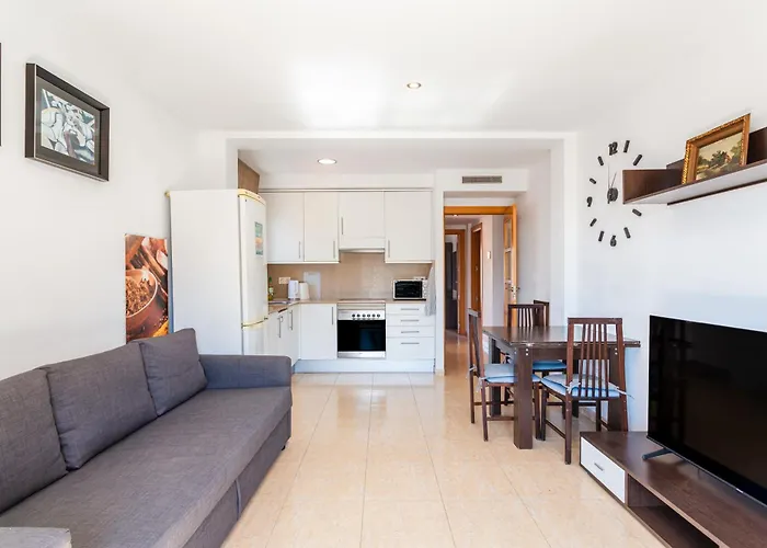 Rene Go2llolet Appartement